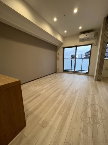 CASA REGULUS FUKUSHIMA NODAの居間・リビング