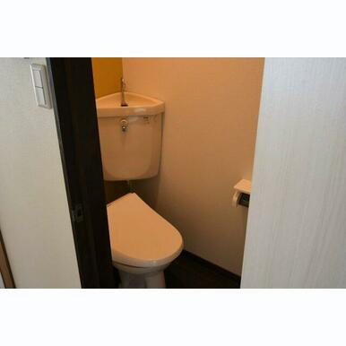 レジデンス中村Bのトイレ|シンプルで使いやすいトイレです