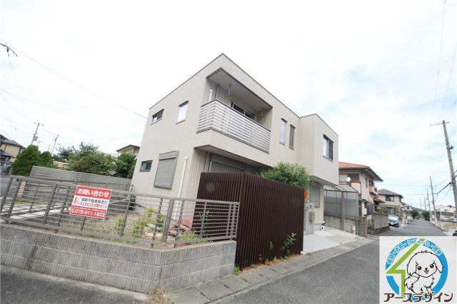 神戸市西区池上２丁目の中古一戸建の外観|おしゃれな外観です