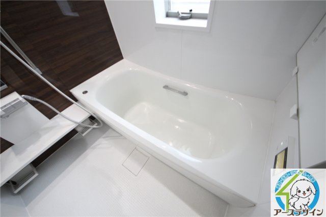 神戸市西区池上２丁目の中古一戸建の浴室|きれいなお風呂です