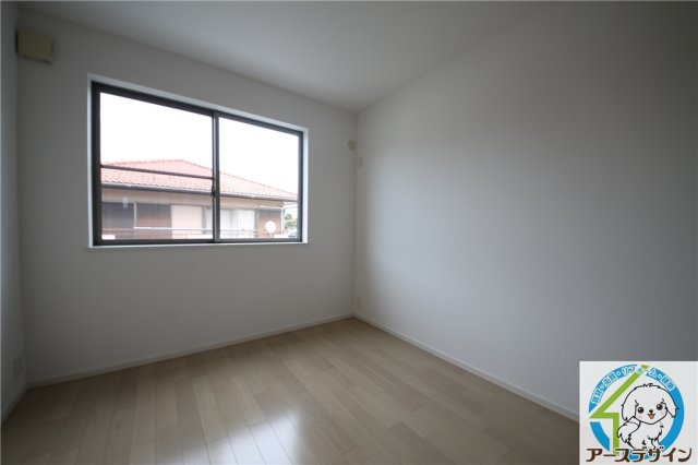 神戸市西区池上２丁目の中古一戸建の洋室|広々とした洋室です