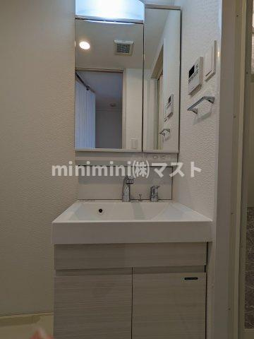 S-RESIDENCE福島Alovitaの洗面所