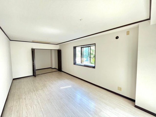 グリーン藤の内装