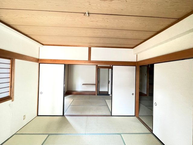 グリーン藤の内装