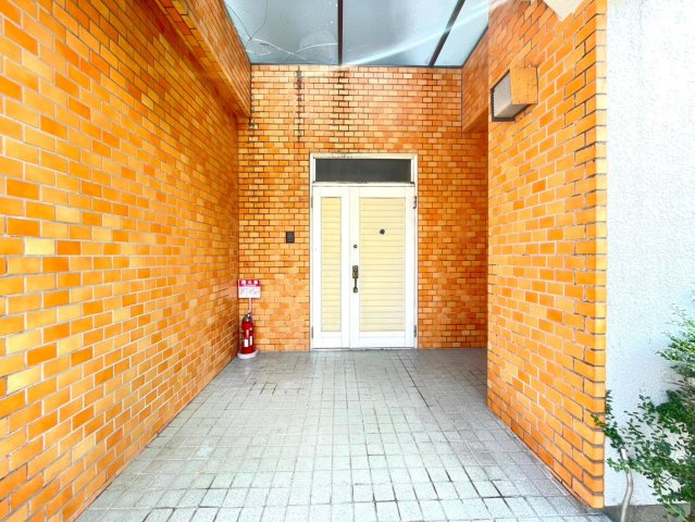 グリーン藤の玄関