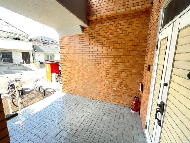 グリーン藤の玄関