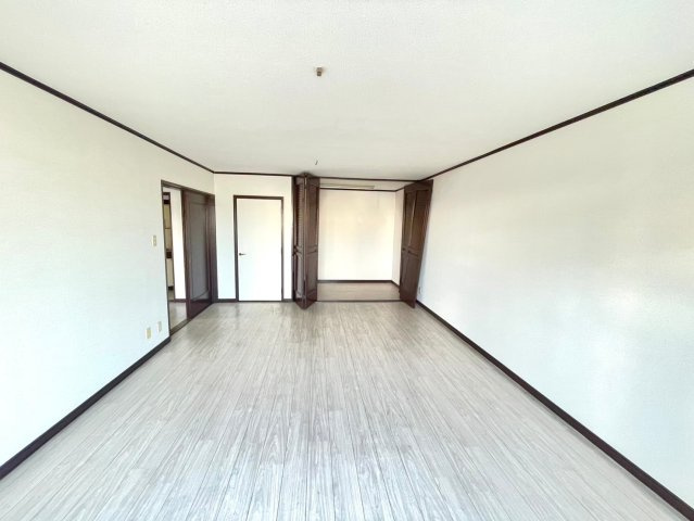 グリーン藤の内装