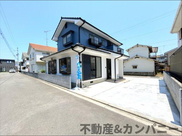 西長戸町中古戸建の前面道路含む現地写真|前面道路含む現地写真です