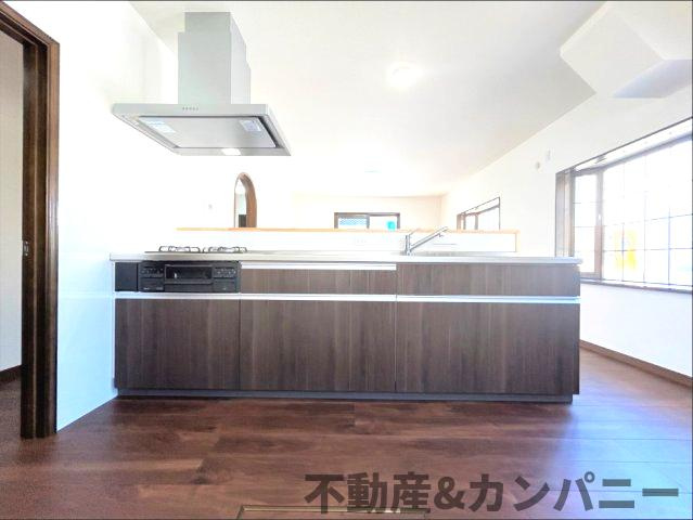 西長戸町中古戸建のキッチン|使いやすいキッチンです