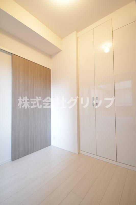 パークアクシス横濱関内スクエアの洋室