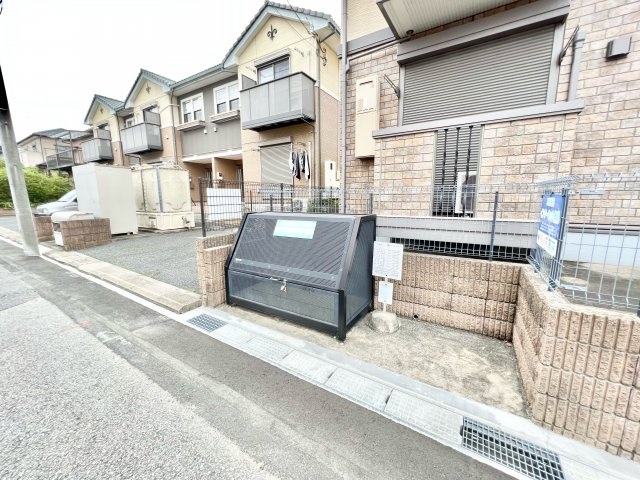 b’CASA四街道Ⅱre-born のその他|ごみ置き場
