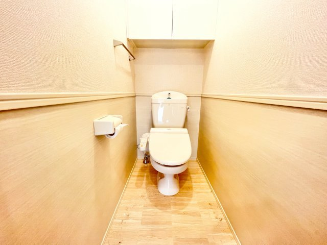 クレーネーのトイレ|※別部屋参考写真