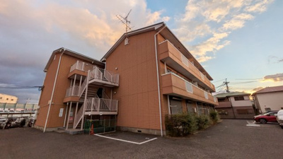 【外観】 | オリーブ鶴原