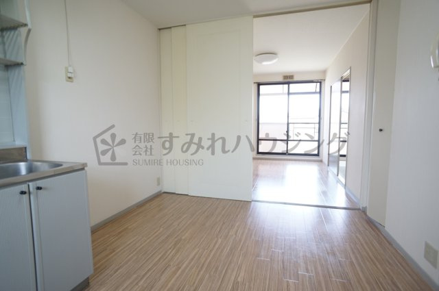 GRE宝塚レジデンスの居間・リビング