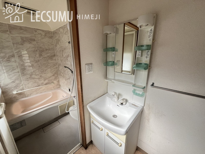 姫路市飾東町唐端新/中古戸建の独立洗面台