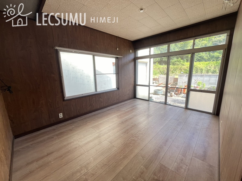 姫路市飾東町唐端新/中古戸建の洋室