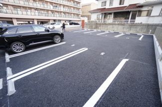 【駐車場】