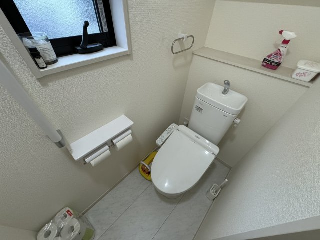 ‐三丁目不動産-　寄居町赤浜のトイレ