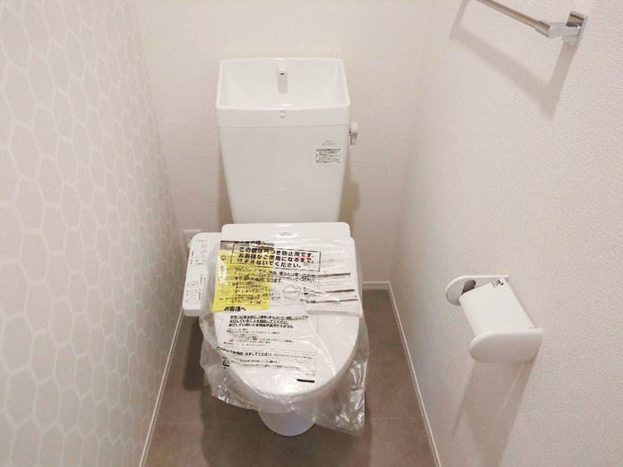 泉大津市東助松町１丁目のハイツのトイレ|清潔感のあるトイレです