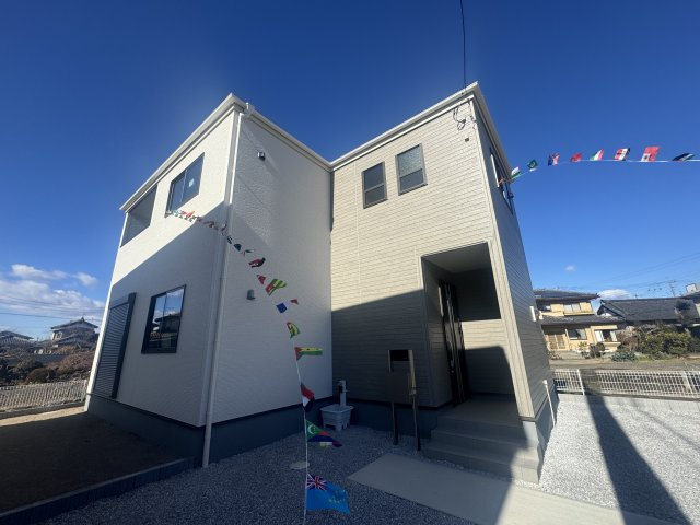 新築　太田市泉町第4　Livele Garden.S　１号棟の外観|現地写真　完成しました！物件のご内覧等、お気軽にお問合せください♪　							

