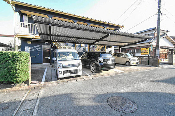 ボヌール津福の駐車場|駐車場です
