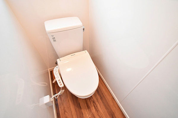 ボヌール津福のトイレ|シンプルで使いやすいトイレです