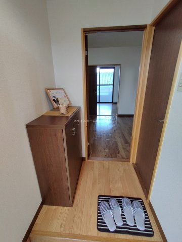 Limpiaチトセの玄関