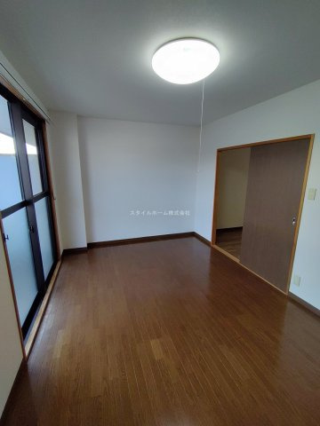 Limpiaチトセの居間・リビング