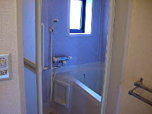 ロージーコートの浴室|お風呂で日々の疲れを落としましょう