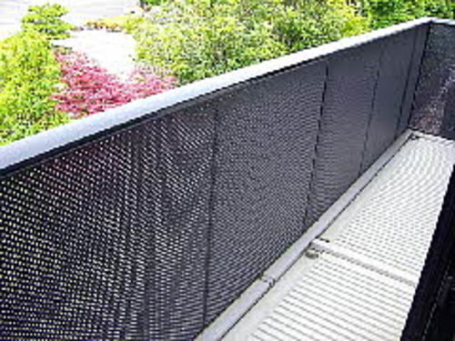 ロージーコートのバルコニー|バルコニーからの眺めを楽しみながら食事をしませんか