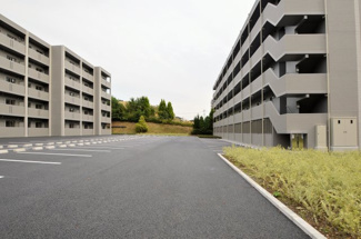 【駐車場】 | 八幡山公園ザ・レジデンスB