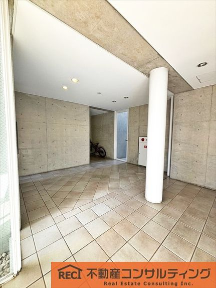 ワコーレ甲子園一番町のエントランス