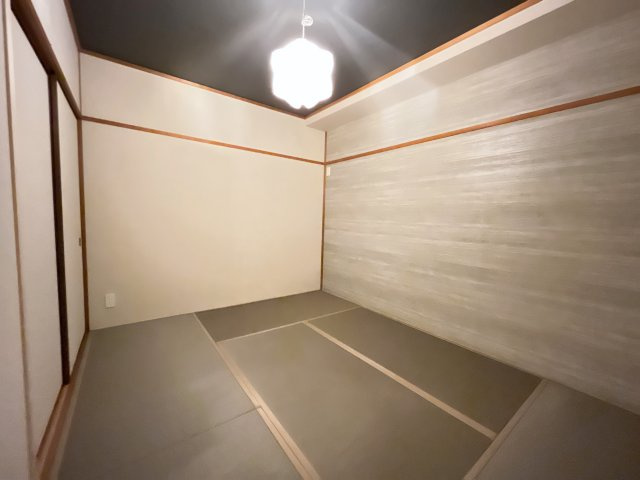 アーバンスカイハイツ石山寺　天然木フルリノベーションの和室