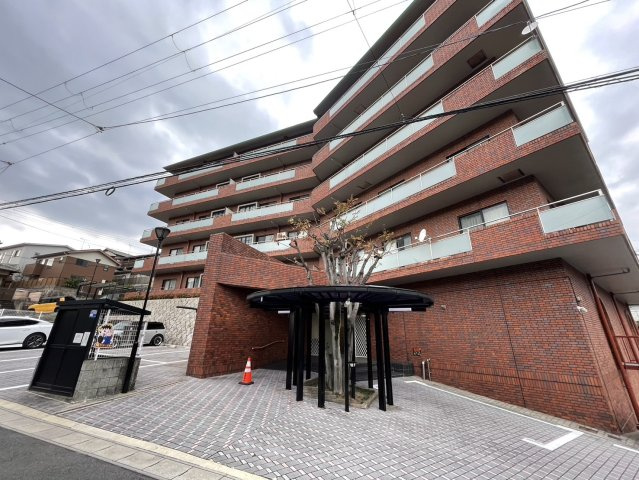 アーバンスカイハイツ石山寺　天然木フルリノベーション