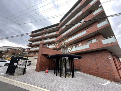 【外観】 | アーバンスカイハイツ石山寺　天然木フルリノベーション | 外観写真♪