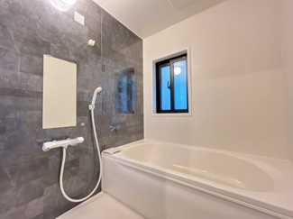 【浴室】 | アーバンスカイハイツ石山寺　天然木フルリノベーション