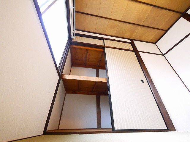 生駒市中菜畑テラスハウスの収納