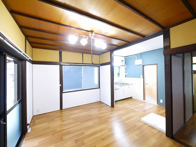 生駒市中菜畑テラスハウスの居間・リビング