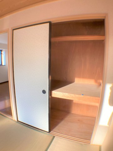 東浦カルチャービルの収納|別部屋同一間取りのお写真となります。