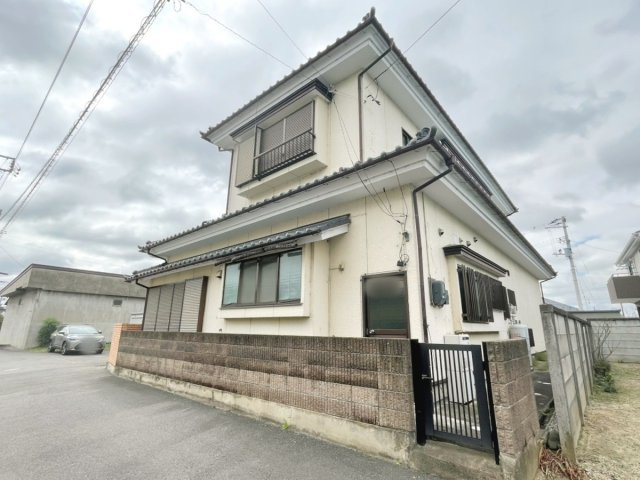 郡山市安積町笹川篠川　永盛小・安積中の外観
