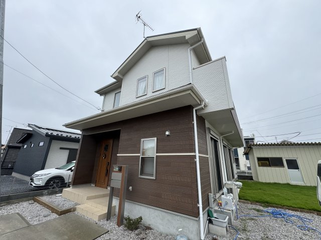‐三丁目不動産-　神川町植竹の外観
