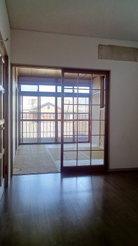 【居間・リビング】