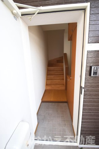 【玄関】 | 明るい玄関です