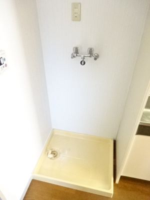 【その他】 | ファミールヤナガワ | 洗濯機置場