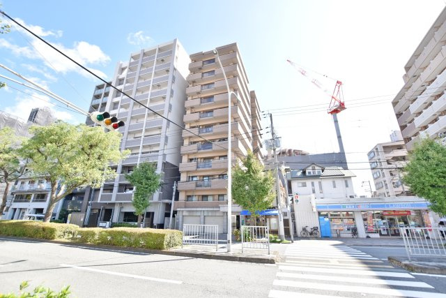 ワコーレシティオ兵庫の外観|駅徒歩7分、最上階11階角部屋です。