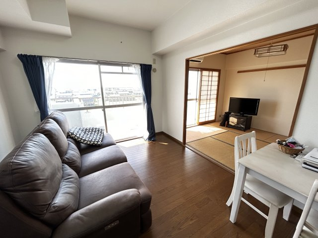 中古マンション　サンパーク岐阜西　平成5年築の居間・リビング