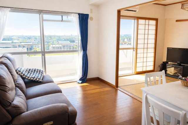 【商談中】中古マンション　サンパーク岐阜西　平成5年築の居間・リビング