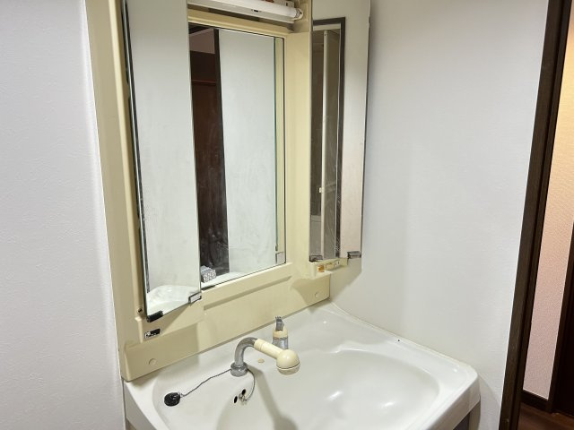 中古マンション　サンパーク岐阜西　平成5年築の独立洗面台
