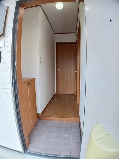 ヴィーブル Sの玄関