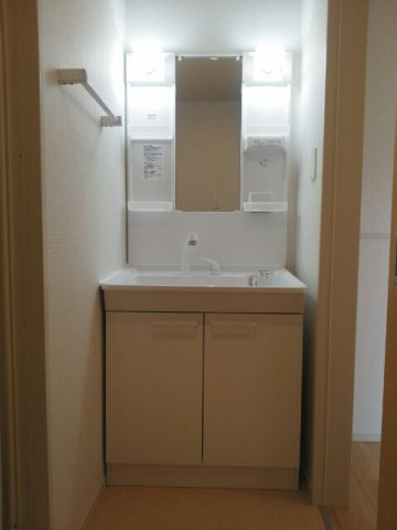 メゾン・ド・プルミエＢの洗面所|脱衣スペースもあります